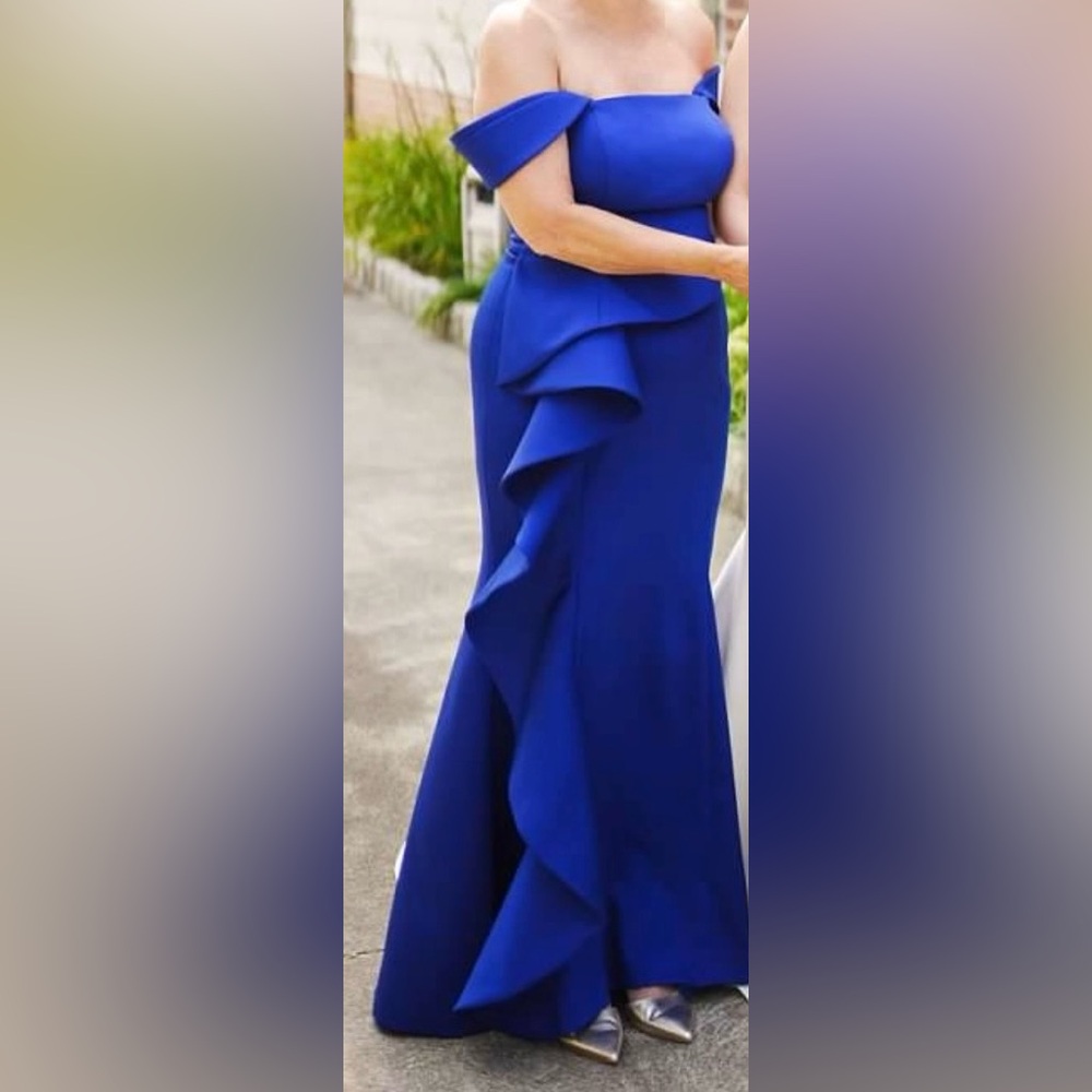 MOB Blue Strapless Gown with optional off the shoulder sleeves